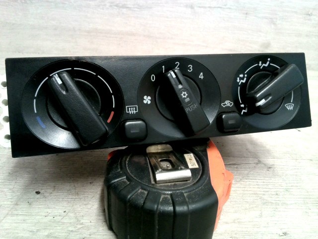 MITSUBISHI CARISMA 99.08- Fűtés vezérlő panel 1. kép