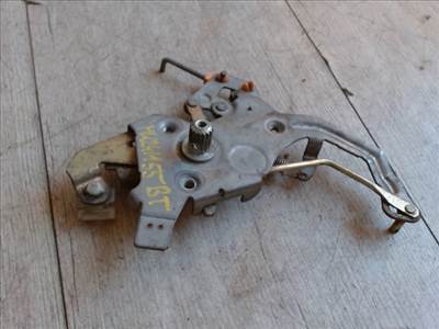 MITSUBISHI L400 Bal tolóajtó zárszerkezet