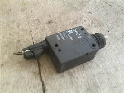 OPEL CORSA B 93-00 Csomagtérajtó központi zár motor