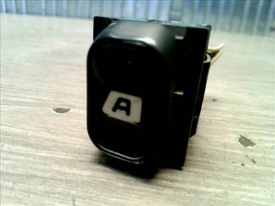 PEUGEOT PARTNER 02- Jobb első ablakemelő kapcsoló