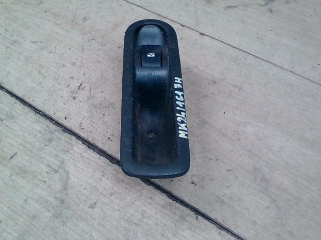 RENAULT SCENIC 03-06 Jobb hátsó ablakemelő kapcsoló 1. kép