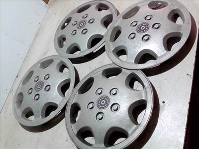 SKODA FAVORIT Dísztárcsa