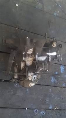 SUZUKI SWIFT 89-96 Sebességváltó. benzines manuális