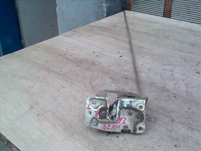 TOYOTA HIACE 95- Bal tolóajtó zárszerkezet