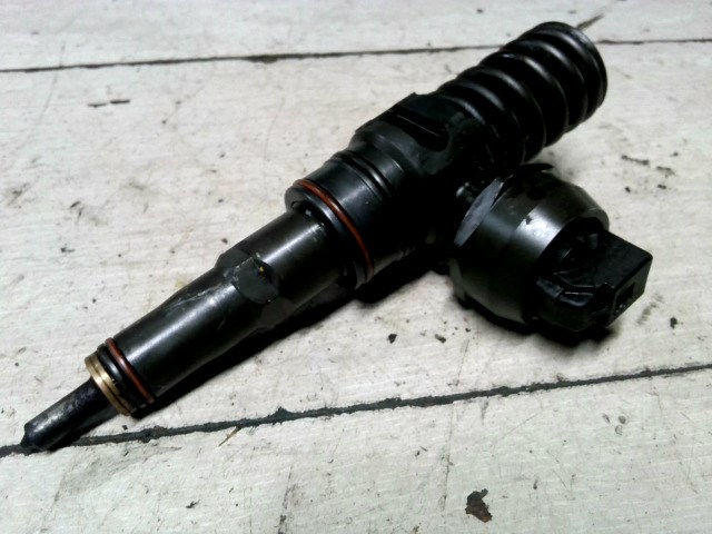 VOLKSWAGEN PASSAT 00.11-05.02 B5.5 Porlasztócsúcs PD elem 1. kép