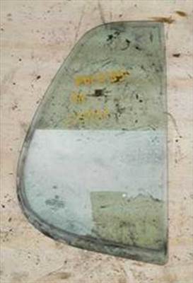 VOLKSWAGEN POLO IV. 99-02 Jobb hátsó fixüveg ajtóban