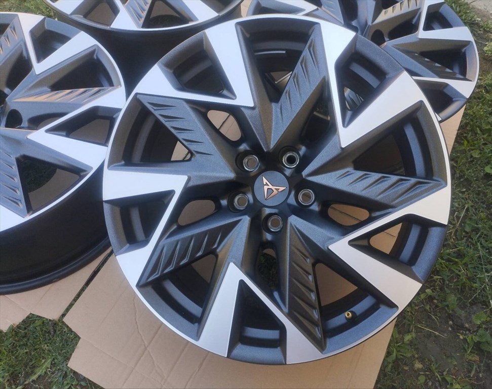 5x112 19 Cupra gyári alufelni r19 " Formentor Seat Skoda VW Audi 3. kép