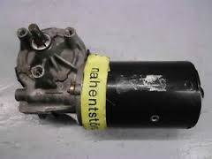 AUDI 100 90-94 Ablaktörlő motor első