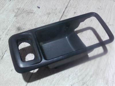 FORD FOCUS 04- Bal hátsó belső kilincsburkolat