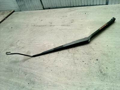 NISSAN MAXIMA Ablaktörlő kar jobb első