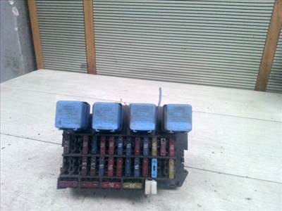 NISSAN VANETTE CARGO Biztosítéktábla BCM BSI BSM SAM GEM modul Utastér