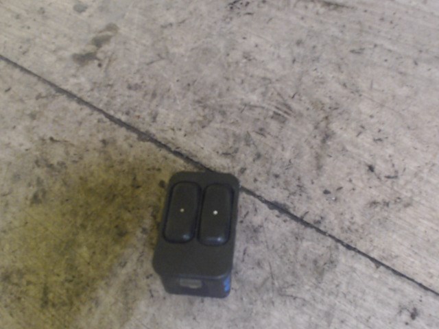 OPEL ASTRA G 97-04 Bal első ablakemelő kapcsoló 1. kép