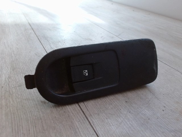 RENAULT Megane Scenic 2006.04.30-2009.05.31 Jobb első ablakemelő kapcsoló 1. kép