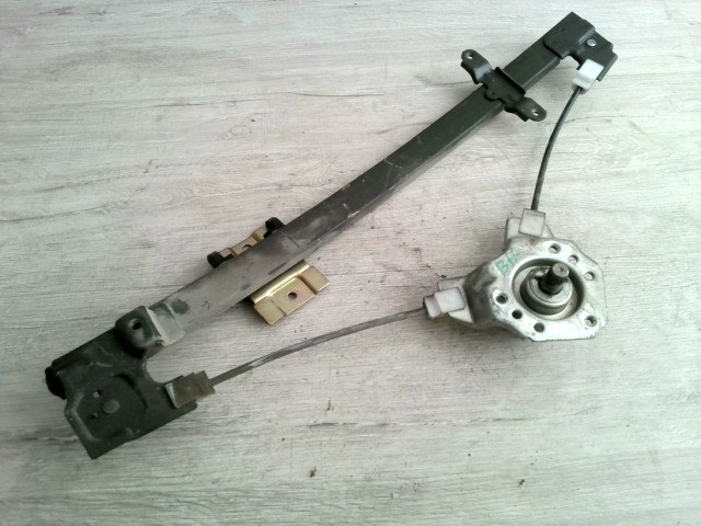 SUZUKI SWIFT 89-96 Bal hátsó ablakemelő szerkezet mechanikus 1. kép