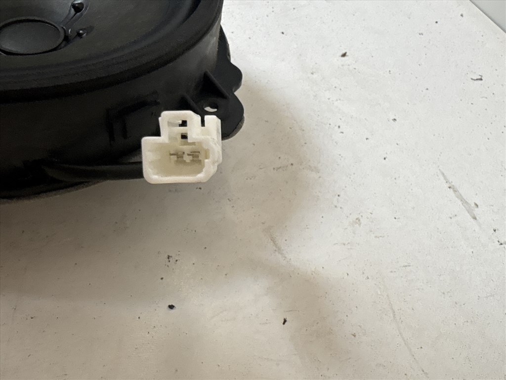 Opel Antara 2006-2015 Hangszóró   Hátsó 25907871 2. kép