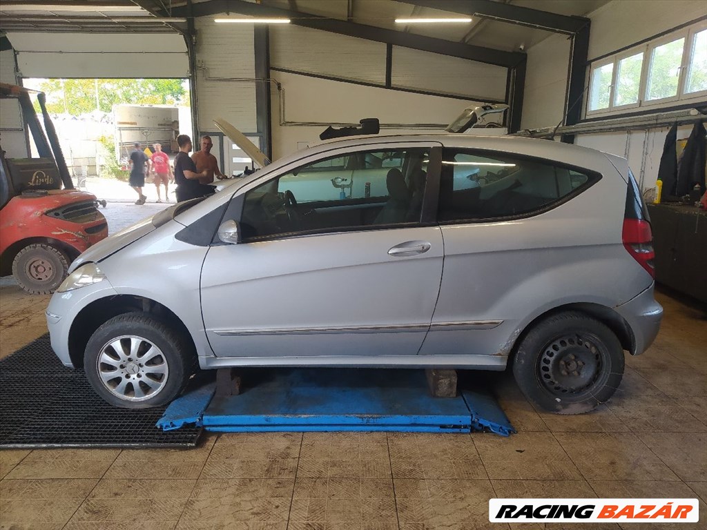 MERCEDES-BENZ A-CLASS (W169) A 200 CDI - Bontódik! 3. kép