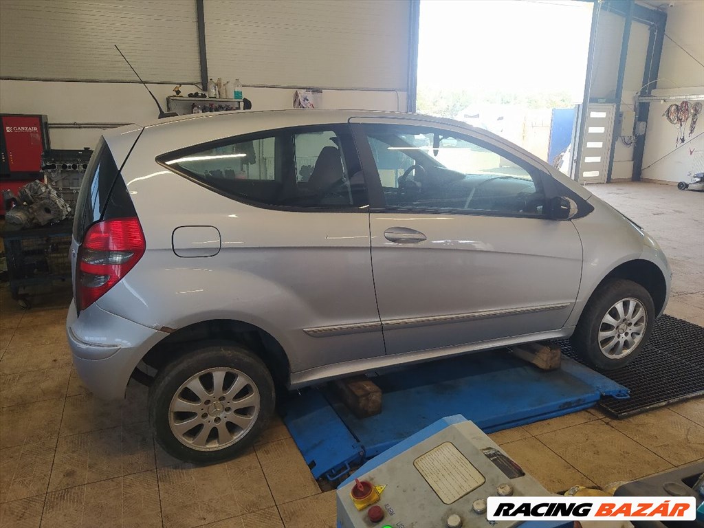 MERCEDES-BENZ A-CLASS (W169) A 200 CDI - Bontódik! 7. kép