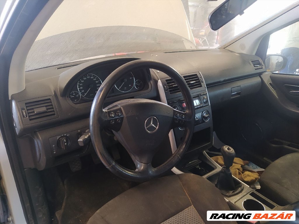 MERCEDES-BENZ A-CLASS (W169) A 200 CDI - Bontódik! 16. kép