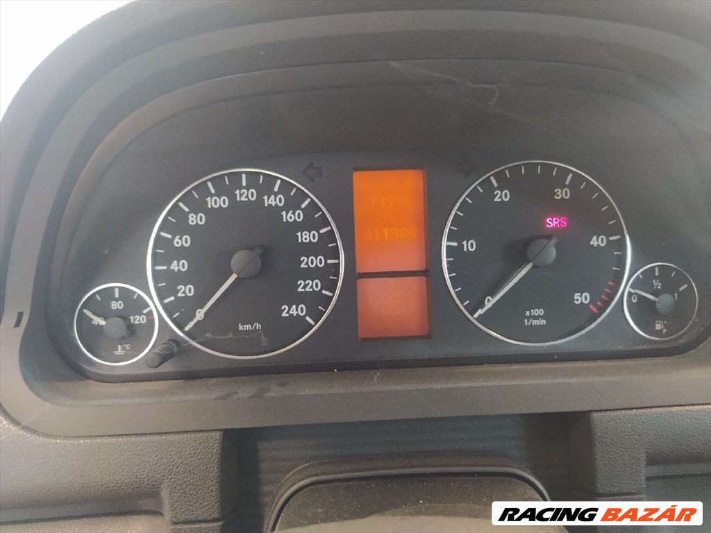 MERCEDES-BENZ A-CLASS (W169) A 200 CDI - Bontódik! 18. kép