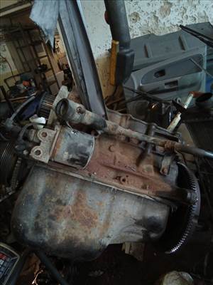 FIAT PUNTO II. Motor. benzin fűzött blokk hengerfej nélkül