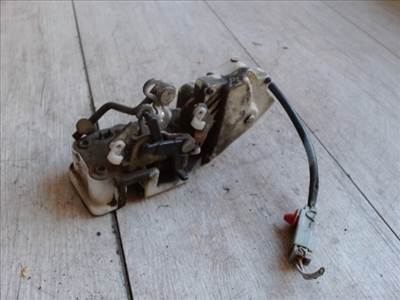 HONDA ACCORD 93-96 Bal hátsó ajtó zárszerkezet központi záras