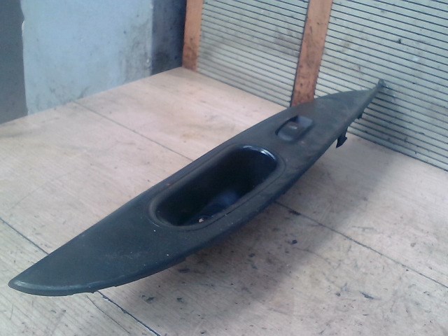 HYUNDAI H1 Jobb első ablakemelő kapcsoló 1. kép