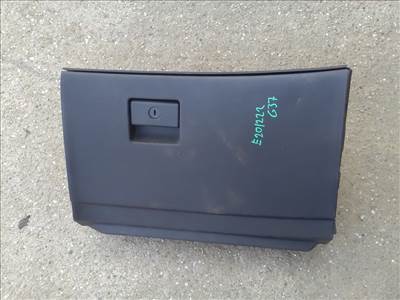 INFINITI G37 Cabrio Kesztyűtartó