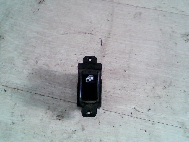 KIA Rio 2005.06 - 2011.08 Jobb első ablakemelő kapcsoló 1. kép