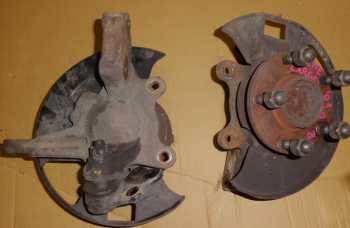 NISSAN VANETTE CARGO Jobb első kerékagy