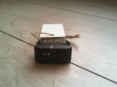 RENAULT CLIO 90-96 Bal hátsó ablakemelő kapcsoló