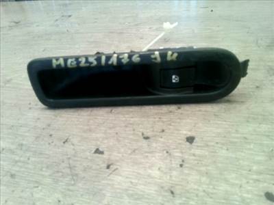 RENAULT SCENIC 03-06 Jobb hátsó ablakemelő kapcsoló