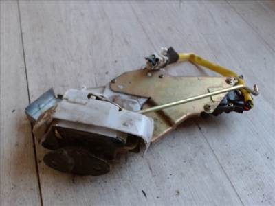 SUZUKI WagonR+ Jobb hátsó ajtó zárszerkezet központi záras