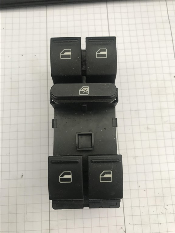 Skoda Octavia II bal első ablakemelő kapcsoló 1z0959858b 1. kép