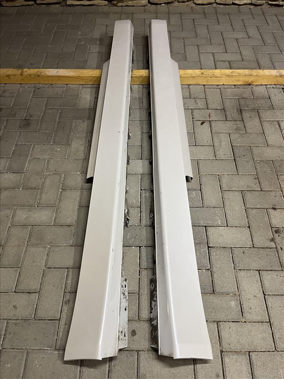 Gyári, BMW 4-es sorozat küszöbök (F32-F33) 1. kép