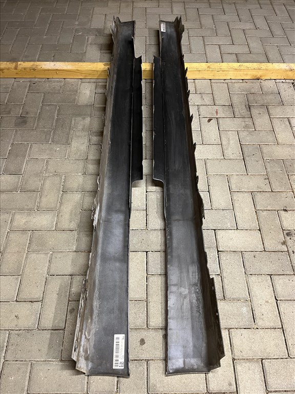 Gyári, BMW 4-es sorozat küszöbök (F32-F33) 2. kép