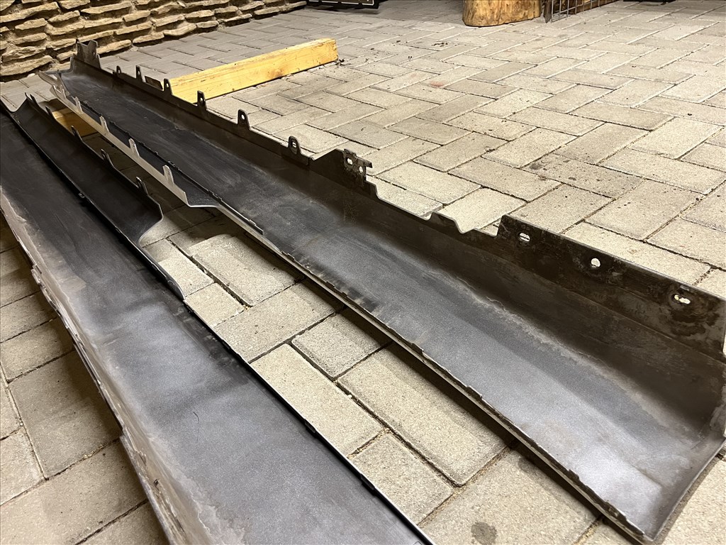 Gyári, BMW 4-es sorozat küszöbök (F32-F33) 4. kép