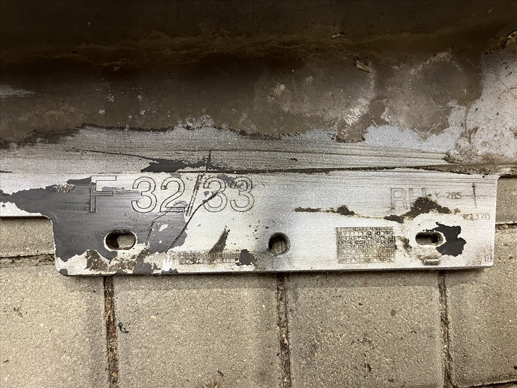 Gyári, BMW 4-es sorozat küszöbök (F32-F33) 5. kép