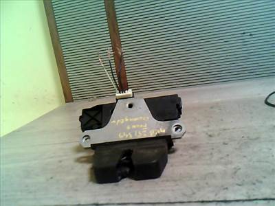 FORD Focus 2004.09.01-2007.08.31 Csomagtér ajtó zárszerkezet