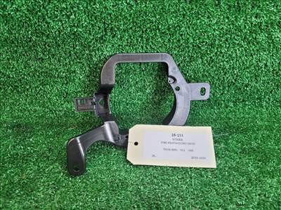 SUZUKI VITARA Jobb Ködfényszóró Tartó 3552686R1 3552686r11
