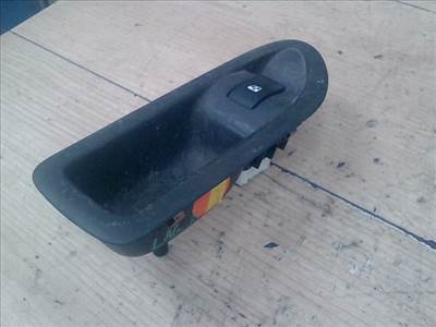 RENAULT LAGUNA 00-05 Bal hátsó ablakemelő kapcsoló