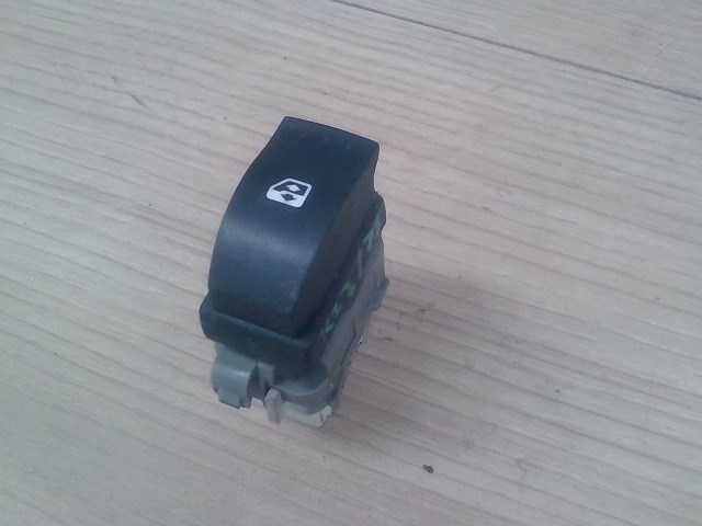 RENAULT MEGANE 02-05 Bal hátsó ablakemelő kapcsoló 1. kép