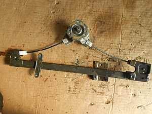 SUZUKI SWIFT 89-96 BAL HÁTSÓ ABLAKEMELŐ SZERKEZET MECHANIKUS