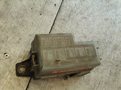 SUZUKI WAGON R Biztosítéktábla BCM BSI BSM SAM GEM modul Csomagtér