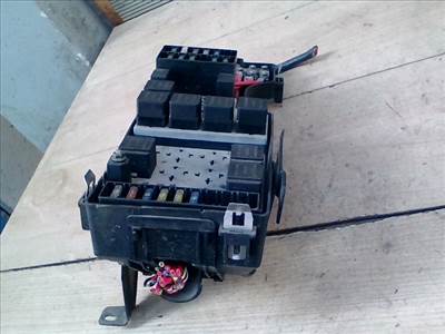 VOLVO S80 98.05.01-06.02.28 Biztosítéktábla BCM BSI BSM SAM GEM modul Motortér