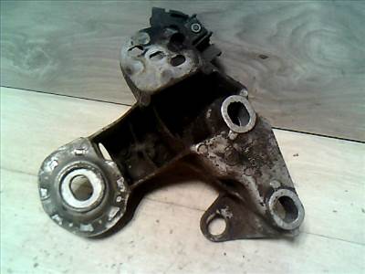 VOLKSWAGEN PASSAT 96.10-00.10 B5 Motortartó bak