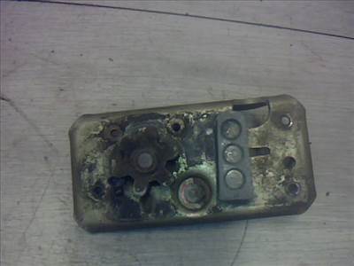 WARTBURG 1,3 Jobb első ajtó zárszerkezet mechanikus