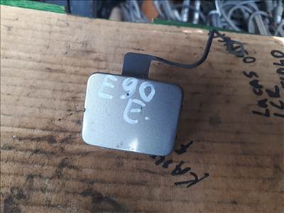 BMW 3-as sorozat E90   Első vonószem takaró világoskék    (  színkód nincs )  7115687-06