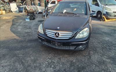 Mercedes B 170 (W245) bontott alkatrészei