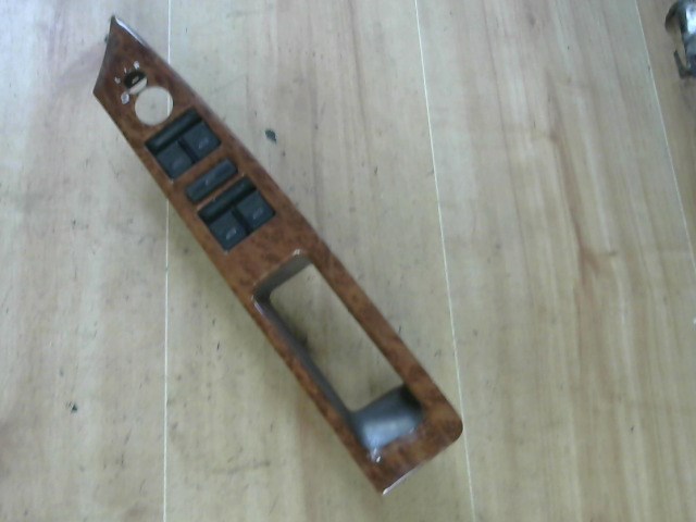 AUDI A8 94.06-02.12 Bal első ablakemelő kapcsoló 1. kép