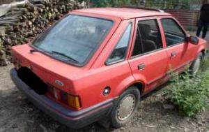 FORD ESCORT 86-90 Vonóhorog